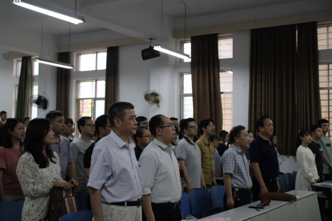 b15c87fe3c7041e4b81cb56ff5ddc153.jpg